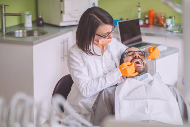 Best Emergency Tooth Extraction in Chesaning, MI